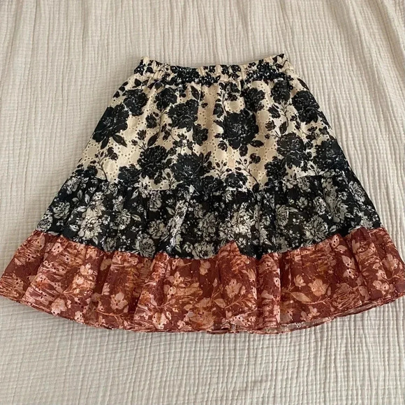 Sachin & Babi Anthropologie Loretta Eyelet Crochet Ruffle Mini Skirt - Picture 1 of 3